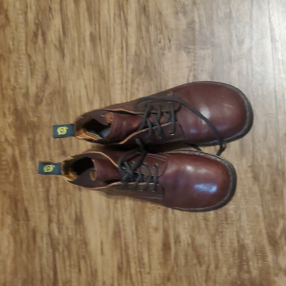 Born Brown Chukka boots Sz 7